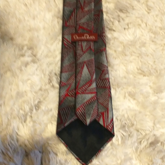 Oscar de la Renta silk geometric pattern necktie👔 - Picture 2 of 6